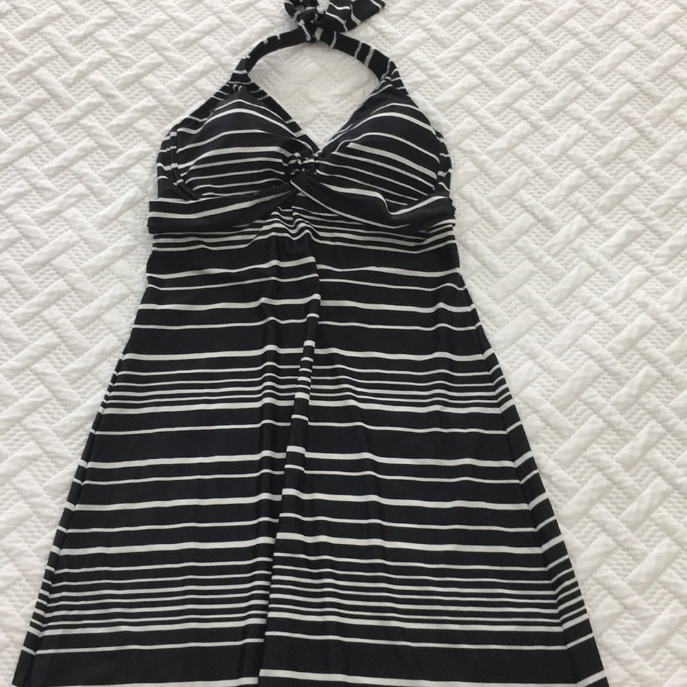 Athleta black and white swim dress